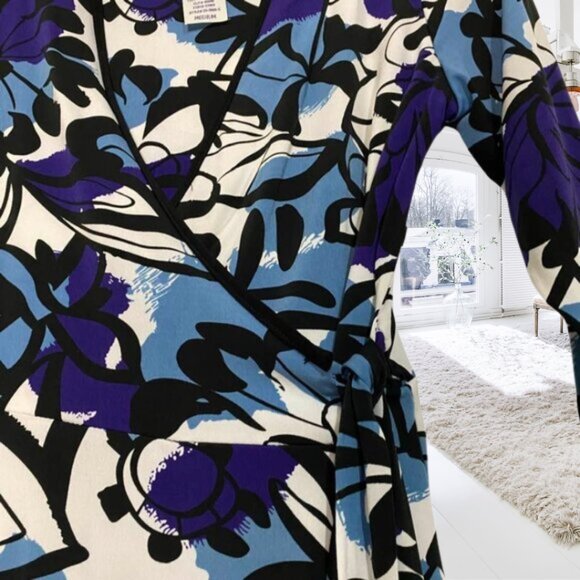 Tiana B. Floral Wrap Dress | Size M | 3/4 Sleeve True Wrap – Effortlessly Chic - Picture 7 of 16